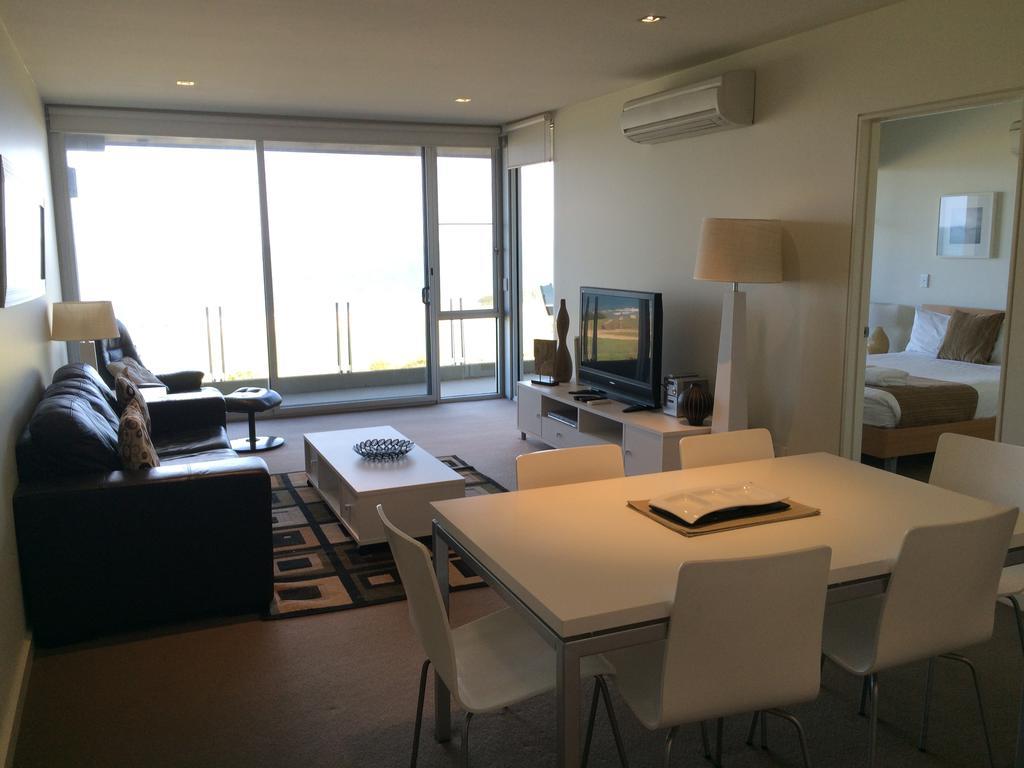 Onshore Torquay Room photo